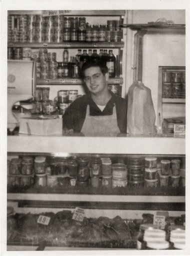 Merrill as a teenager in Glassmans Market.jpg